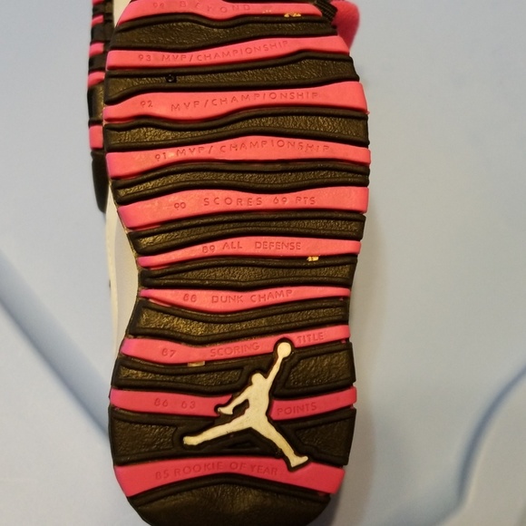 Michael Jordan - Picture 2 of 5